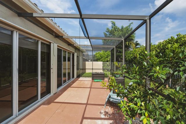 10827 La Salinas Circle, Boca Raton, FL 33428