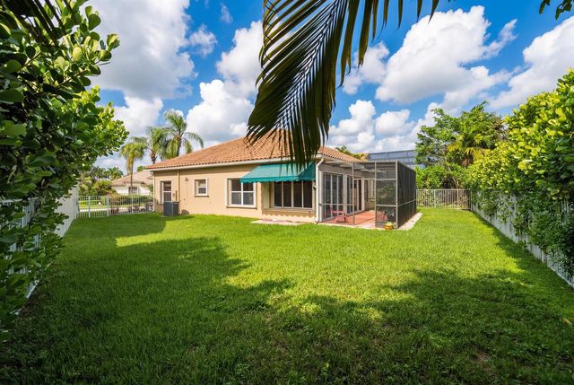10827 La Salinas Circle, Boca Raton, FL 33428