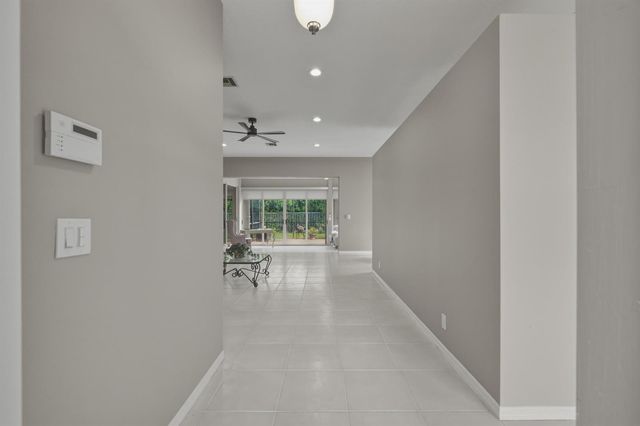 10827 La Salinas Circle, Boca Raton, FL 33428