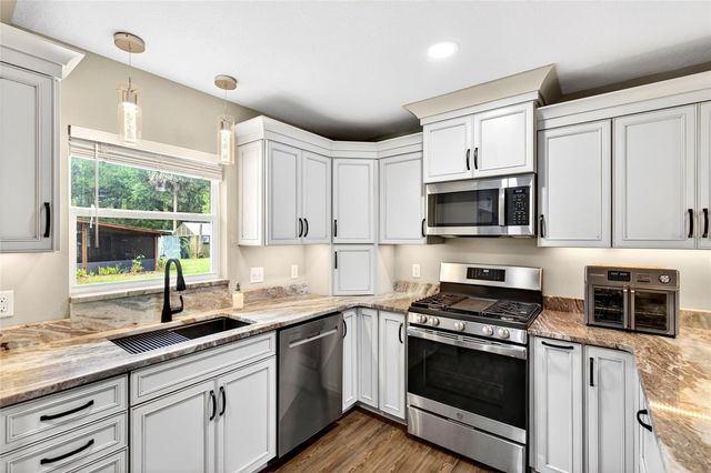 14271 NE 47TH AVENUE, Anthony, FL 32617