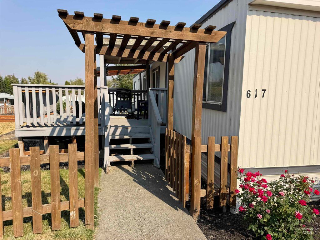 411 N Almon 617, Moscow, ID 83843 photo 2