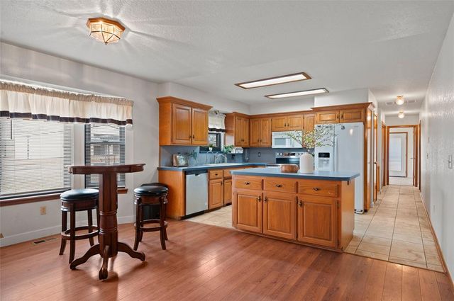 11500 SW 29th Street, Yukon, OK 73099