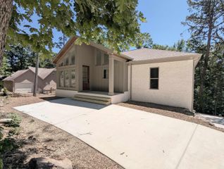 80 Stone Circle, Greers Ferry, AR 72067