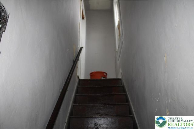 2365 Main, Northampton Boro, PA 18067