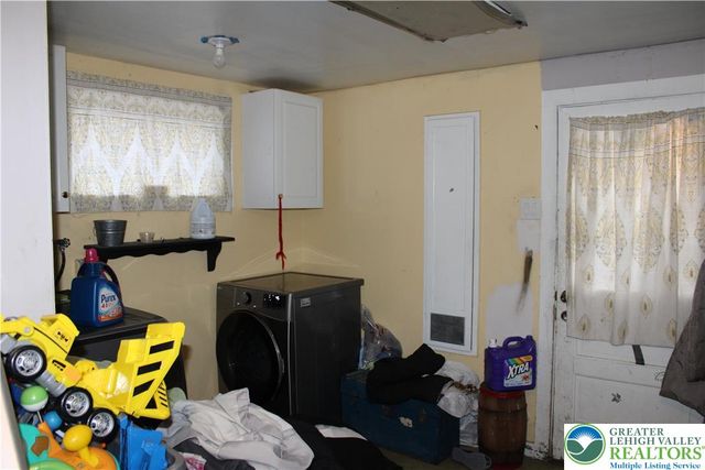 2365 Main, Northampton Boro, PA 18067