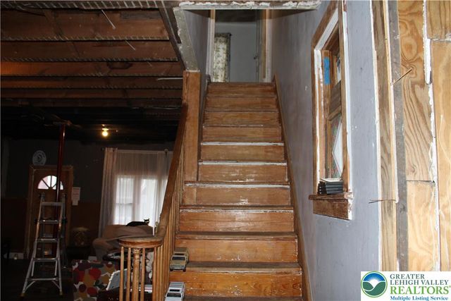 2365 Main, Northampton Boro, PA 18067