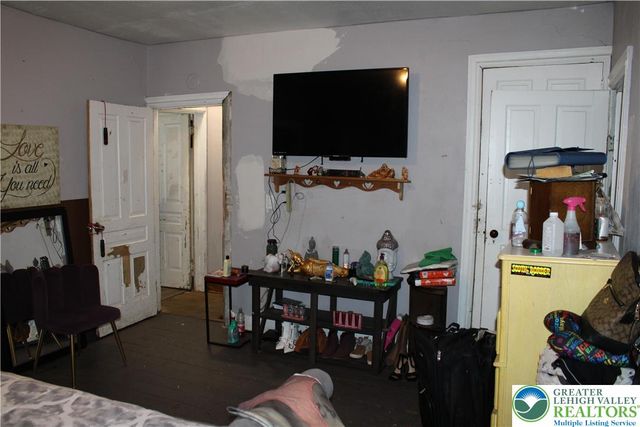 2365 Main, Northampton Boro, PA 18067