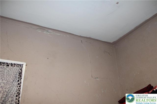 2365 Main, Northampton Boro, PA 18067