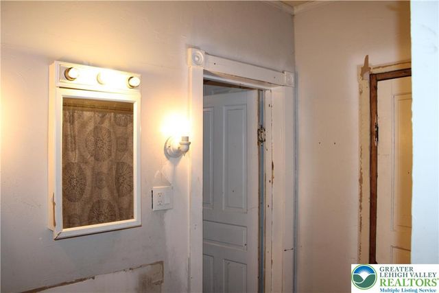 2365 Main, Northampton Boro, PA 18067