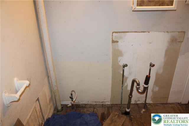 2365 Main, Northampton Boro, PA 18067