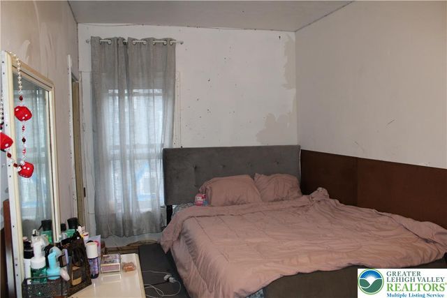 2365 Main, Northampton Boro, PA 18067