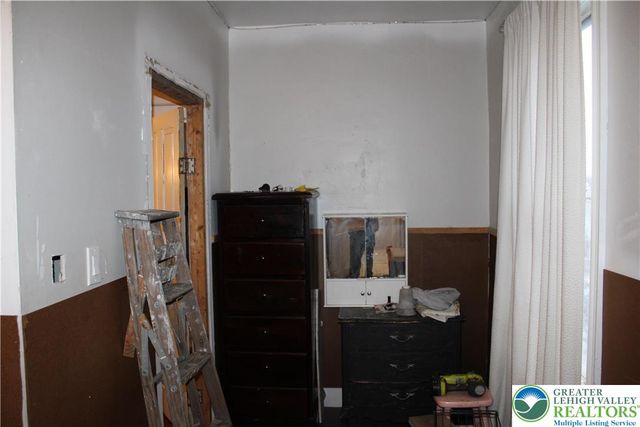 2365 Main, Northampton Boro, PA 18067