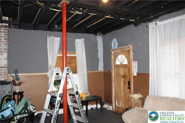 2365 Main, Northampton Boro, PA 18067