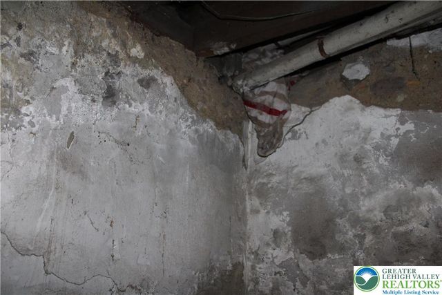 2365 Main, Northampton Boro, PA 18067