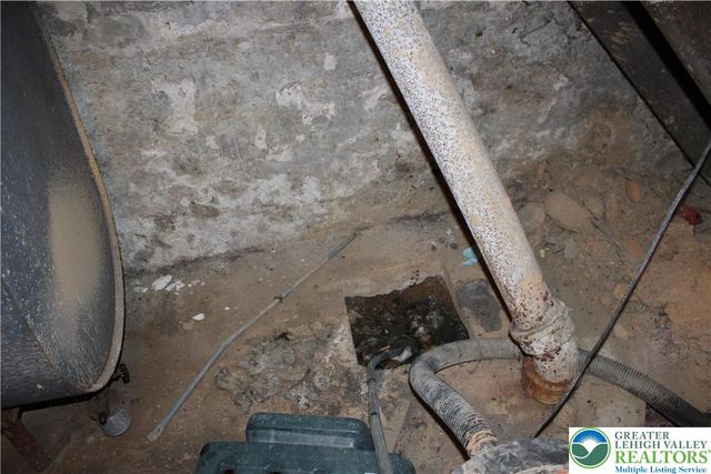 2365 Main, Northampton Boro, PA 18067