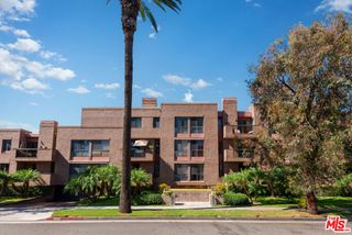 235 S Tower Drive 305, Beverly Hills, CA 90211