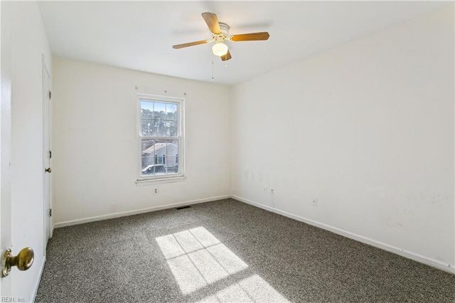 195 Bentley DR, Newport News, VA 23602