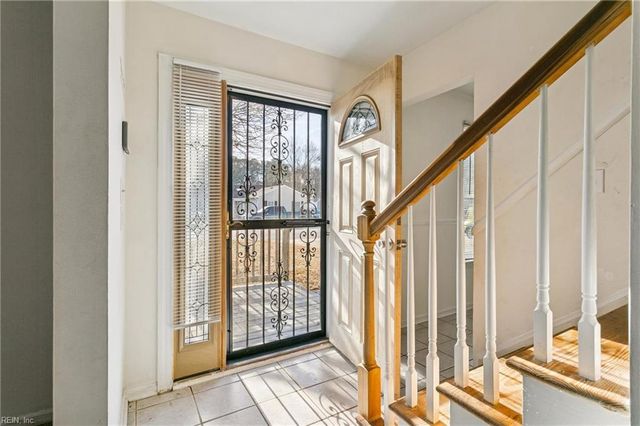 195 Bentley DR, Newport News, VA 23602