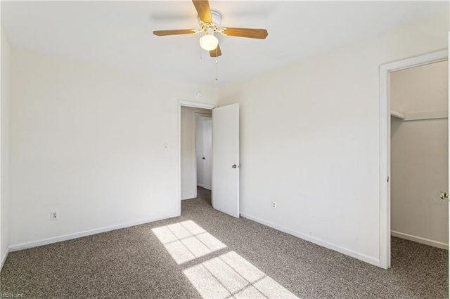 195 Bentley DR, Newport News, VA 23602