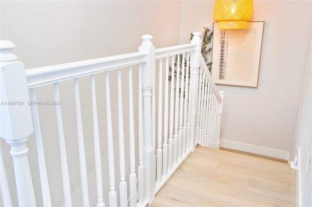 8800 NW 98th Ct, Doral, FL 33178