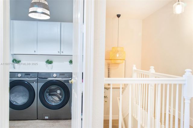 8800 NW 98th Ct, Doral, FL 33178