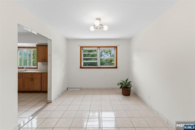 78 E Almira Street, Bloomfield, NJ 07003
