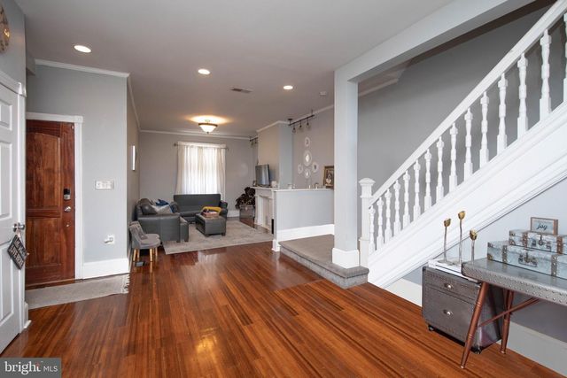 309 W EARLHAM TER, Philadelphia, PA 19144