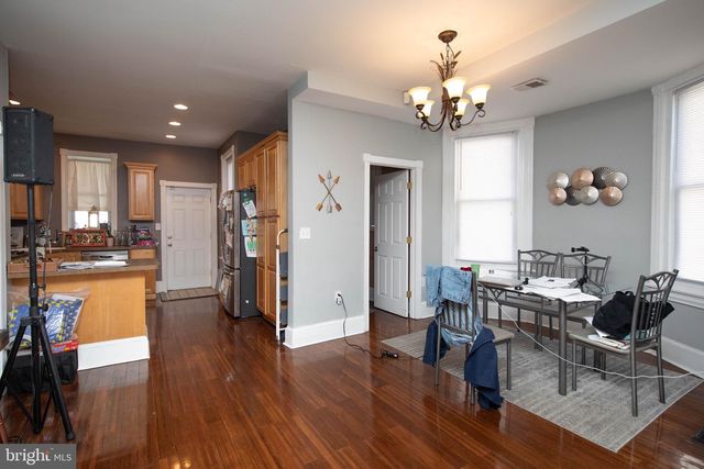309 W EARLHAM TER, Philadelphia, PA 19144