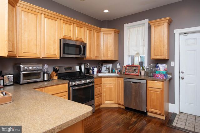309 W EARLHAM TER, Philadelphia, PA 19144