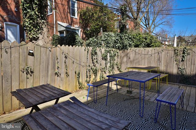 309 W EARLHAM TER, Philadelphia, PA 19144