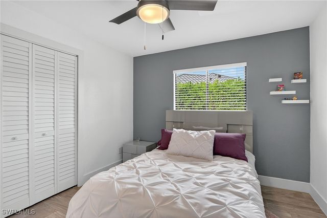 5270 Berkeley DR, Naples, FL 34112