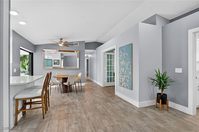 5270 Berkeley DR, Naples, FL 34112