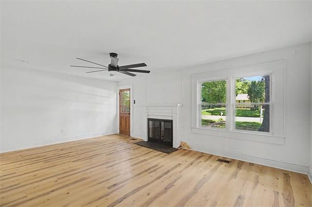 107 W Fairmount Avenue, Cedartown, GA 30125