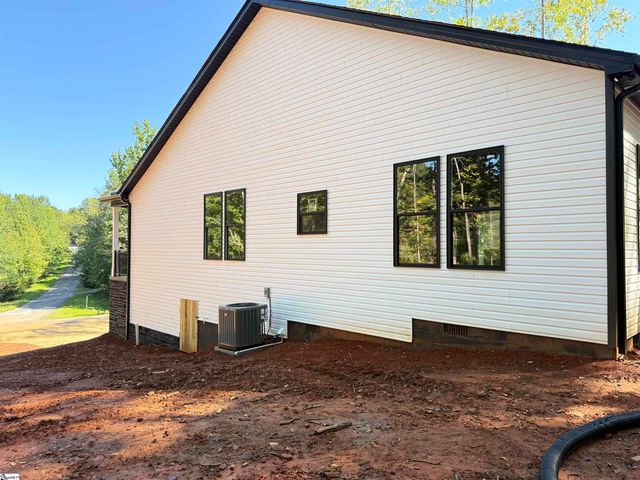 144 Eastbrook Road, Gaffney, SC 29340