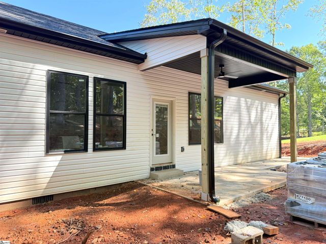 144 Eastbrook Road, Gaffney, SC 29340
