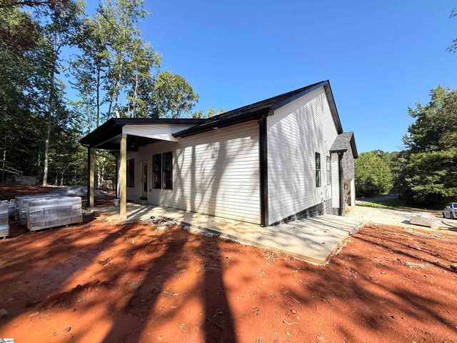 144 Eastbrook Road, Gaffney, SC 29340
