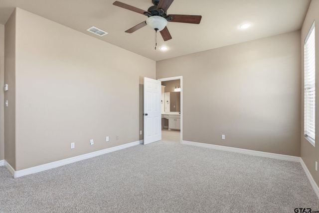 807 Jaxon Drive, Whitehouse, TX 75791