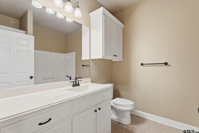 807 Jaxon Drive, Whitehouse, TX 75791