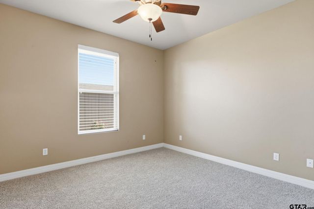 807 Jaxon Drive, Whitehouse, TX 75791