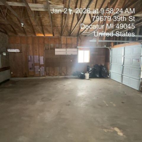 79989 39th Street, Decatur, MI 49045
