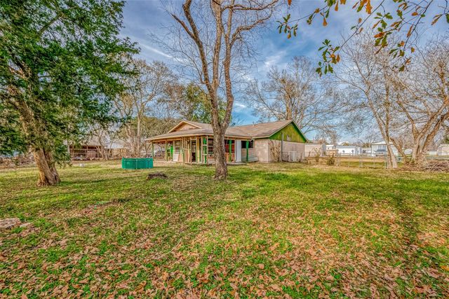 8806 Union Street, Needville, TX 77461
