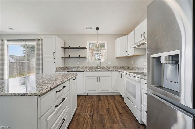4009 Lombard DR, Virginia Beach, VA 23453