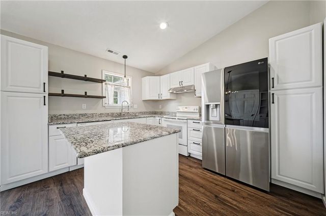 4009 Lombard DR, Virginia Beach, VA 23453