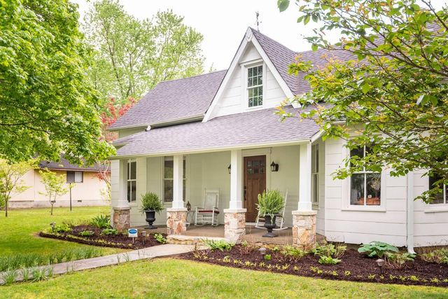 12 Moffat St Street, Monteagle, TN 37356