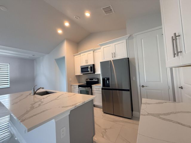 5673 NW Whitecap Road, Port St. Lucie, Port St Lucie, FL 34986
