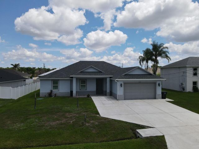 5673 NW Whitecap Road, Port St. Lucie, Port St Lucie, FL 34986