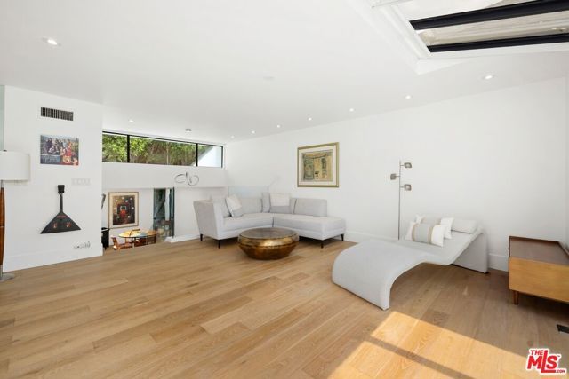 43 Sea Colony Drive, Santa Monica, CA 90405