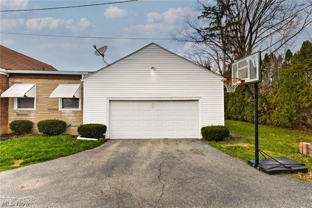 3539 Kiowa Drive, Youngstown, OH 44511