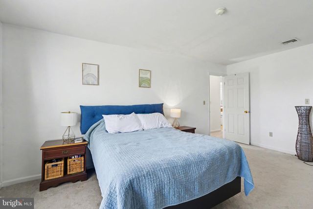 126 W PORTLAND ST, Mechanicsburg, PA 17055
