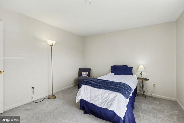 126 W PORTLAND ST, Mechanicsburg, PA 17055